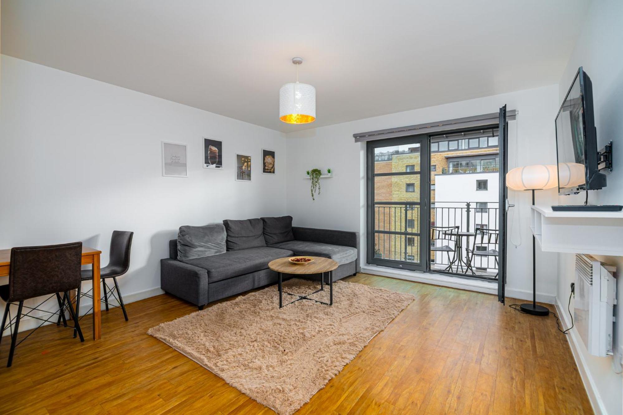 Zenith Hub Apartment London Bagian luar foto