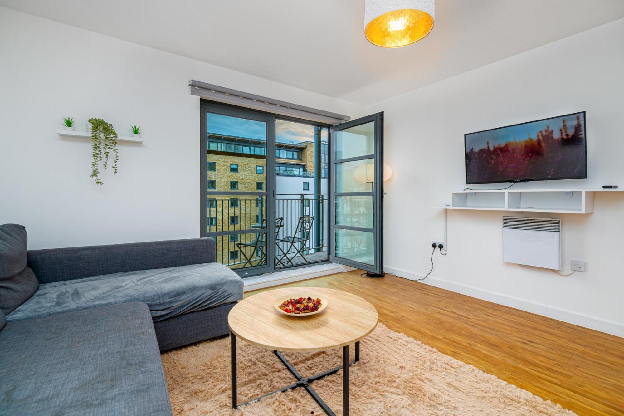 Zenith Hub Apartment London Bagian luar foto