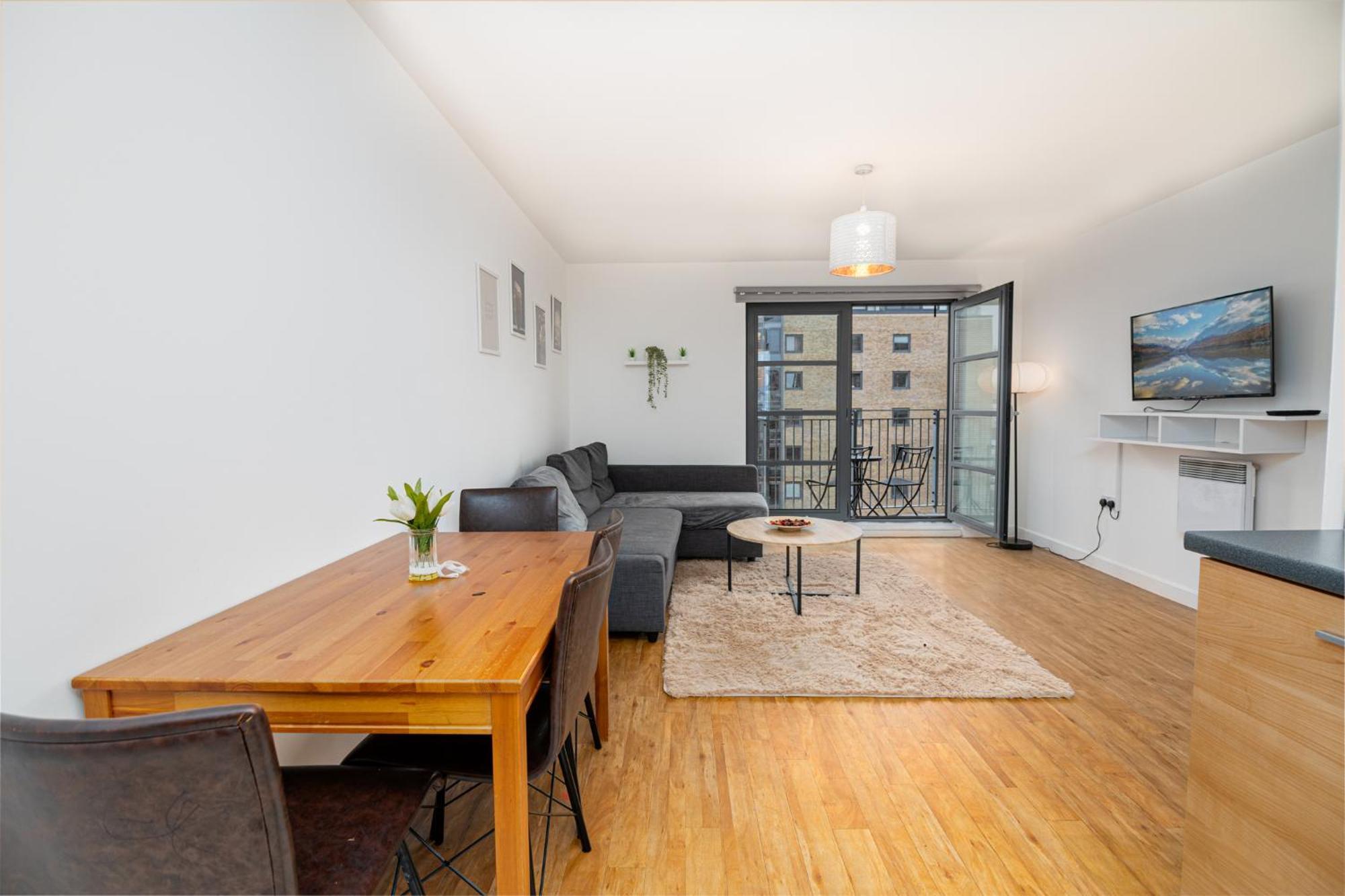 Zenith Hub Apartment London Bagian luar foto