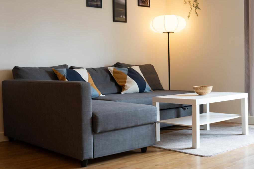 Zenith Hub Apartment London Bagian luar foto