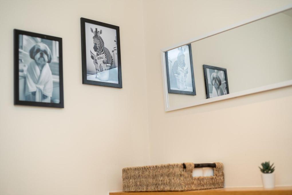 Zenith Hub Apartment London Bagian luar foto