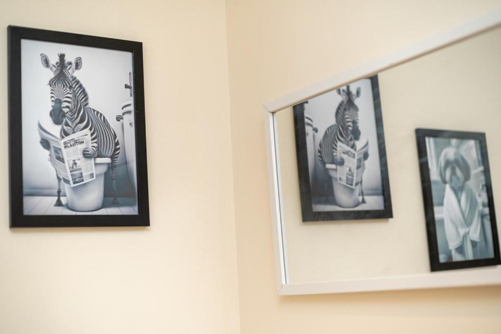 Zenith Hub Apartment London Bagian luar foto